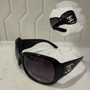 Black & White Sunglasses